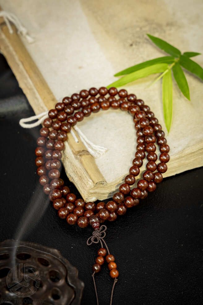 Vòng tay gỗ Tử Đàn