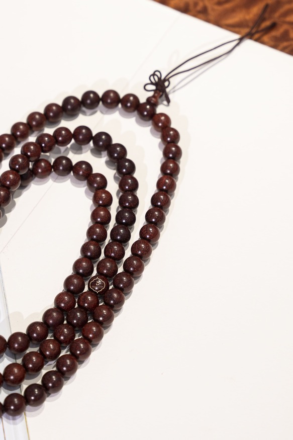 Vòng tay gỗ Tử Đàn