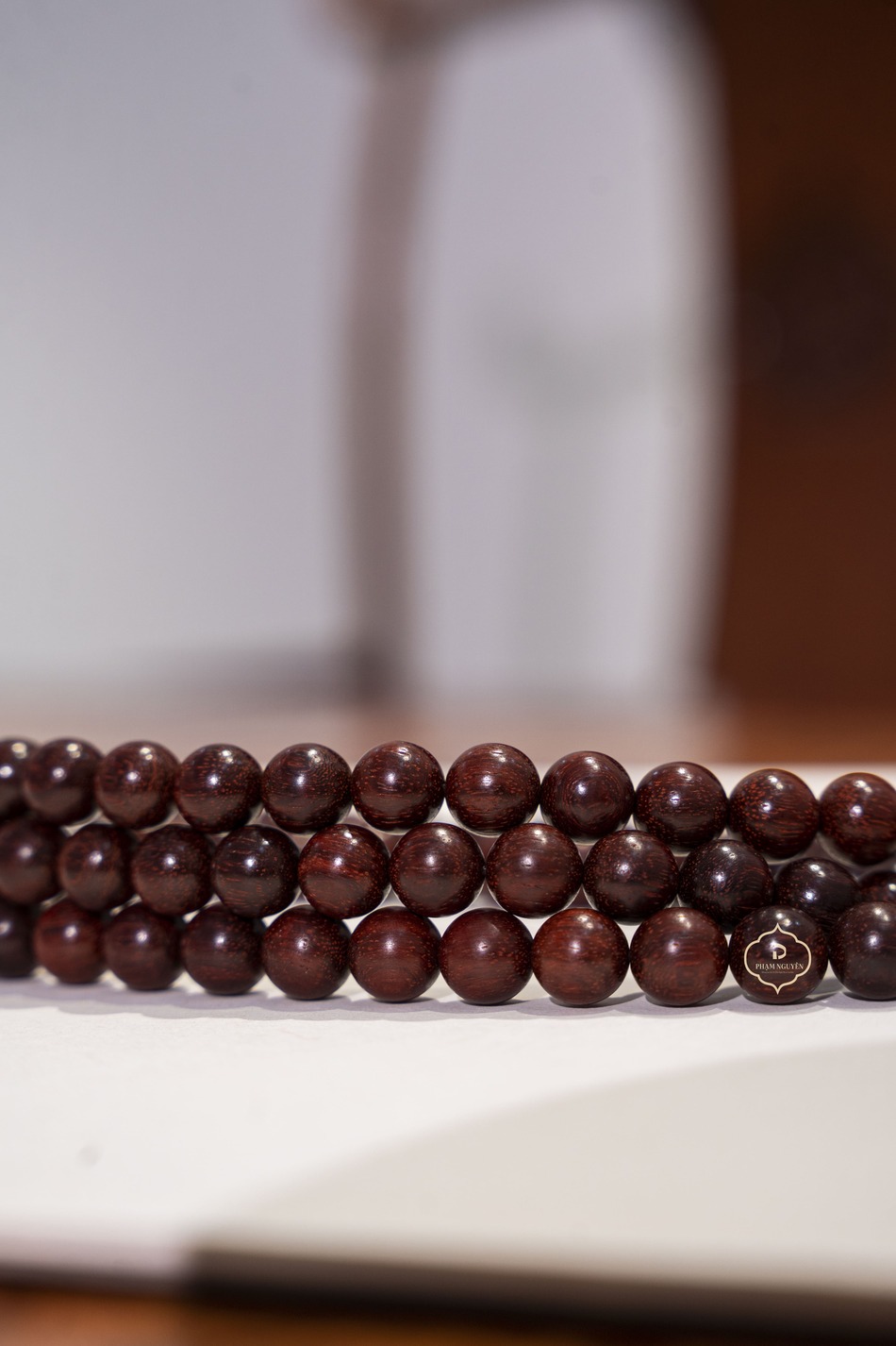 Vòng tay gỗ Tử Đàn