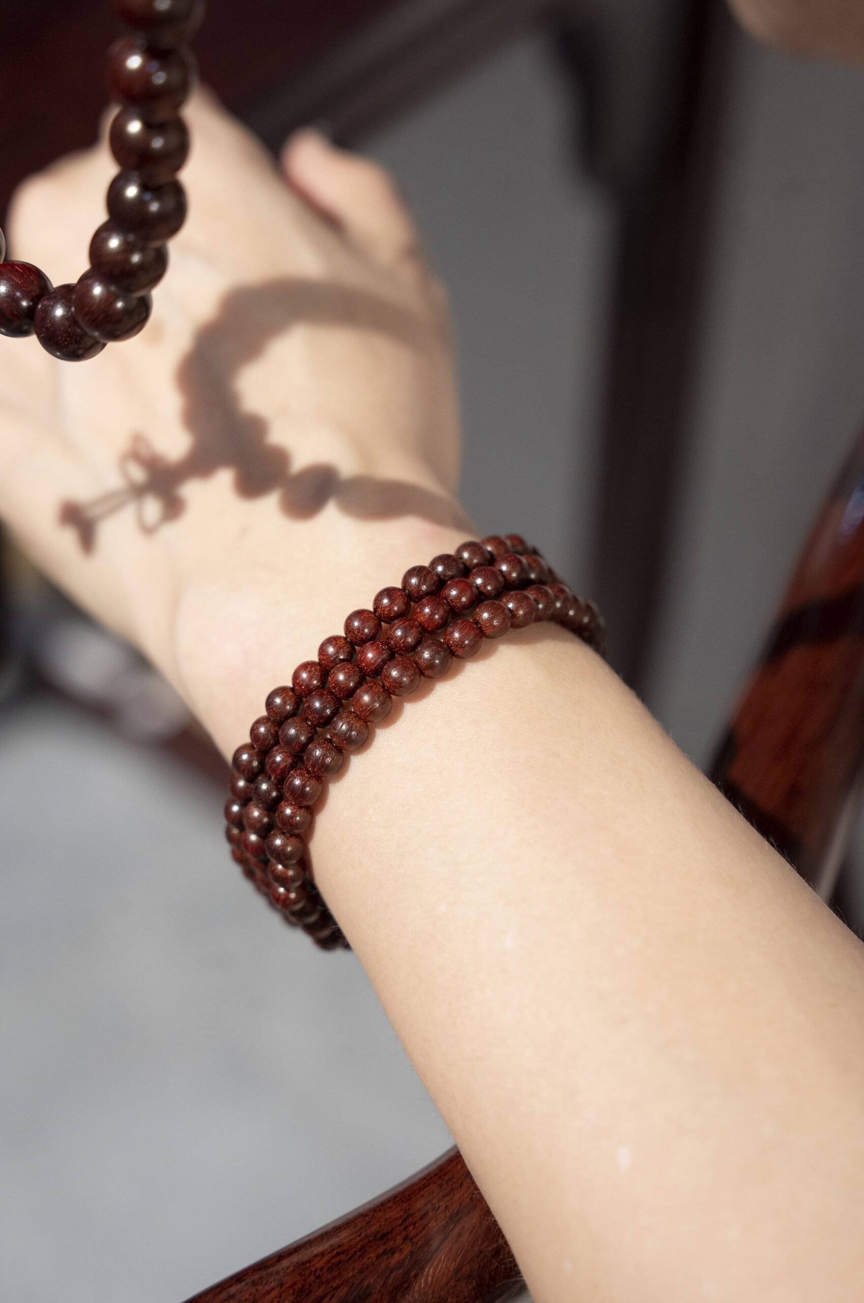 Vòng tay gỗ Tử Đàn