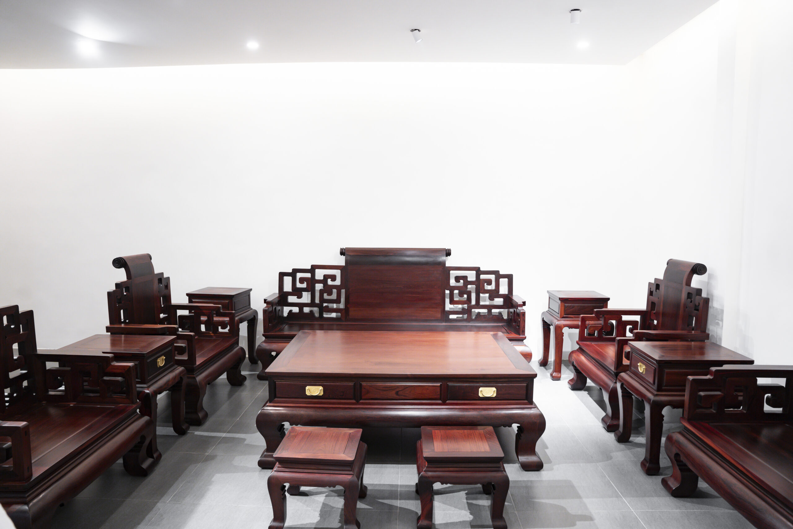 Bộ bàn ghế Sơn thủy gỗ Cẩm