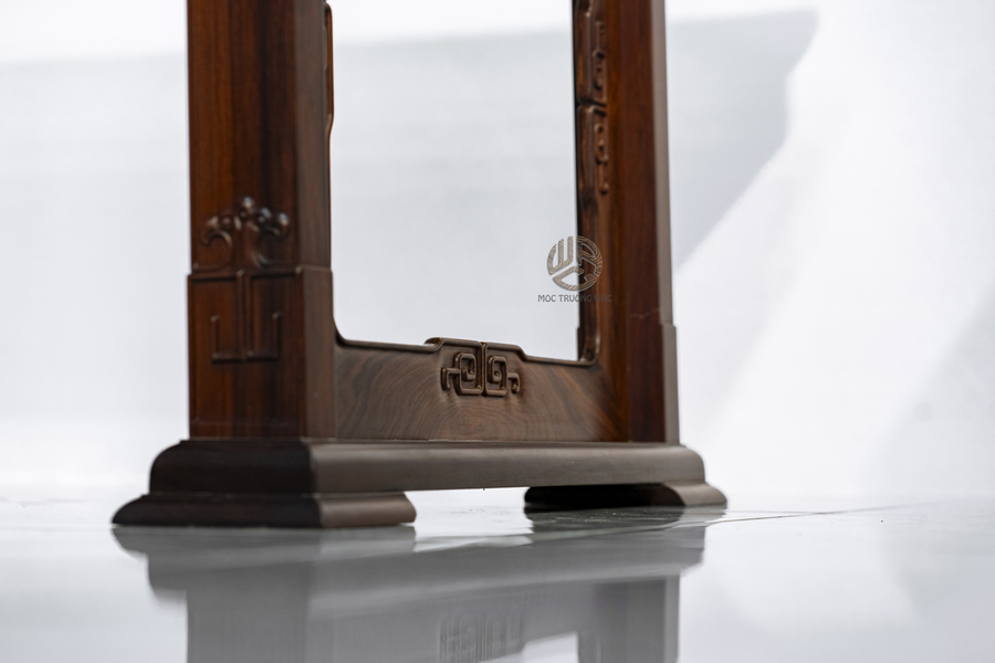 Bàn khung cẩm ván kim tơ