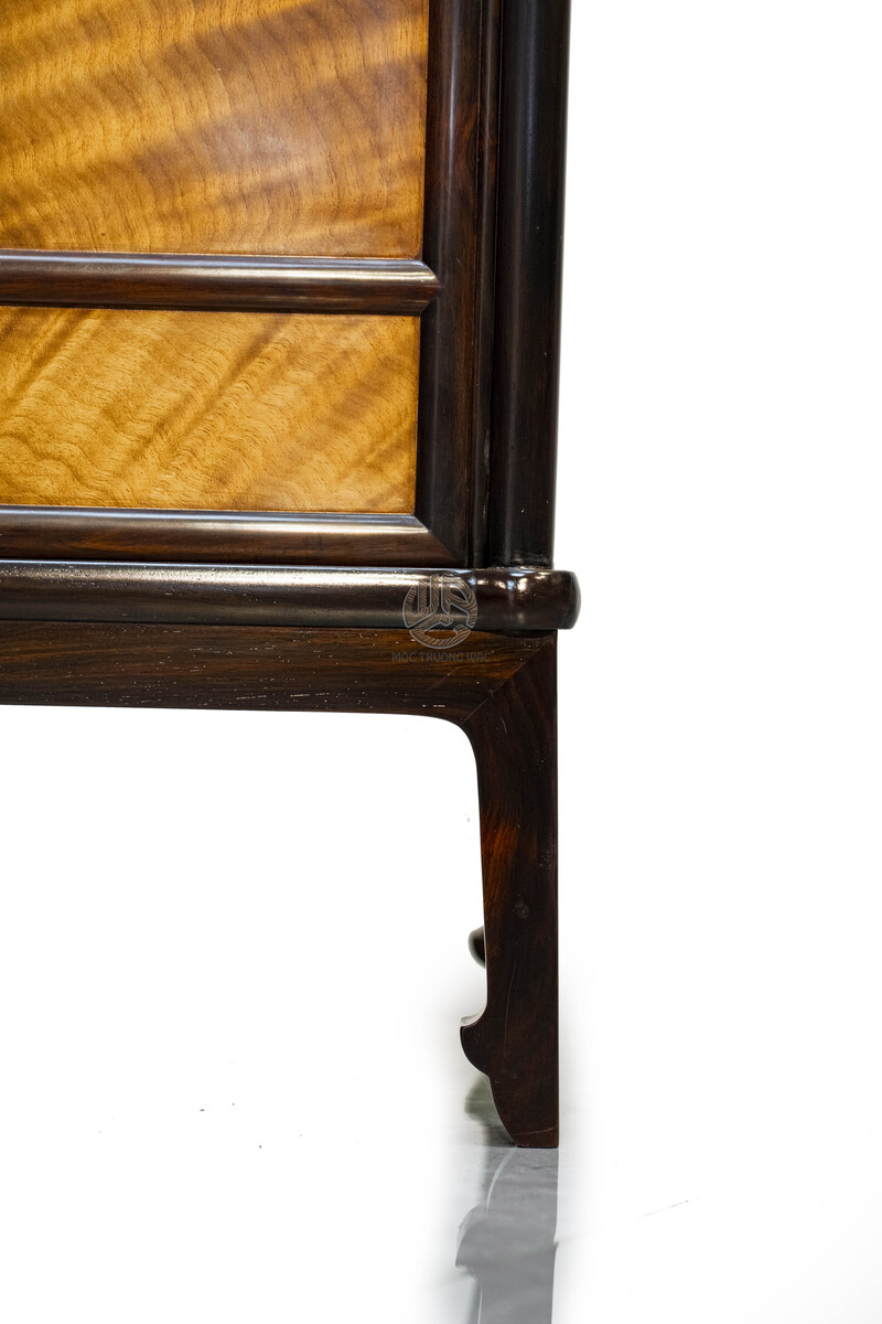 Tủ chữ A khung Trắc - ván Đinh Chun