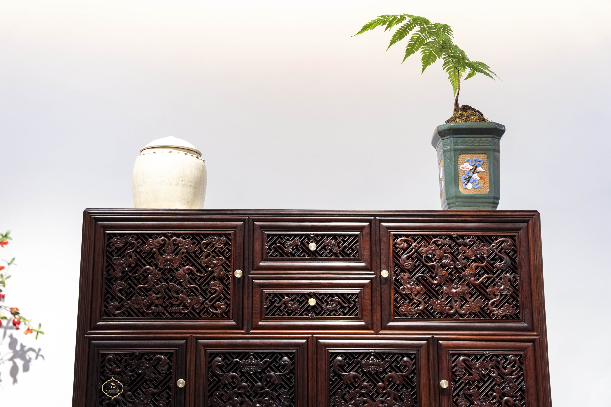 Tủ vạn phúc gỗ Cẩm