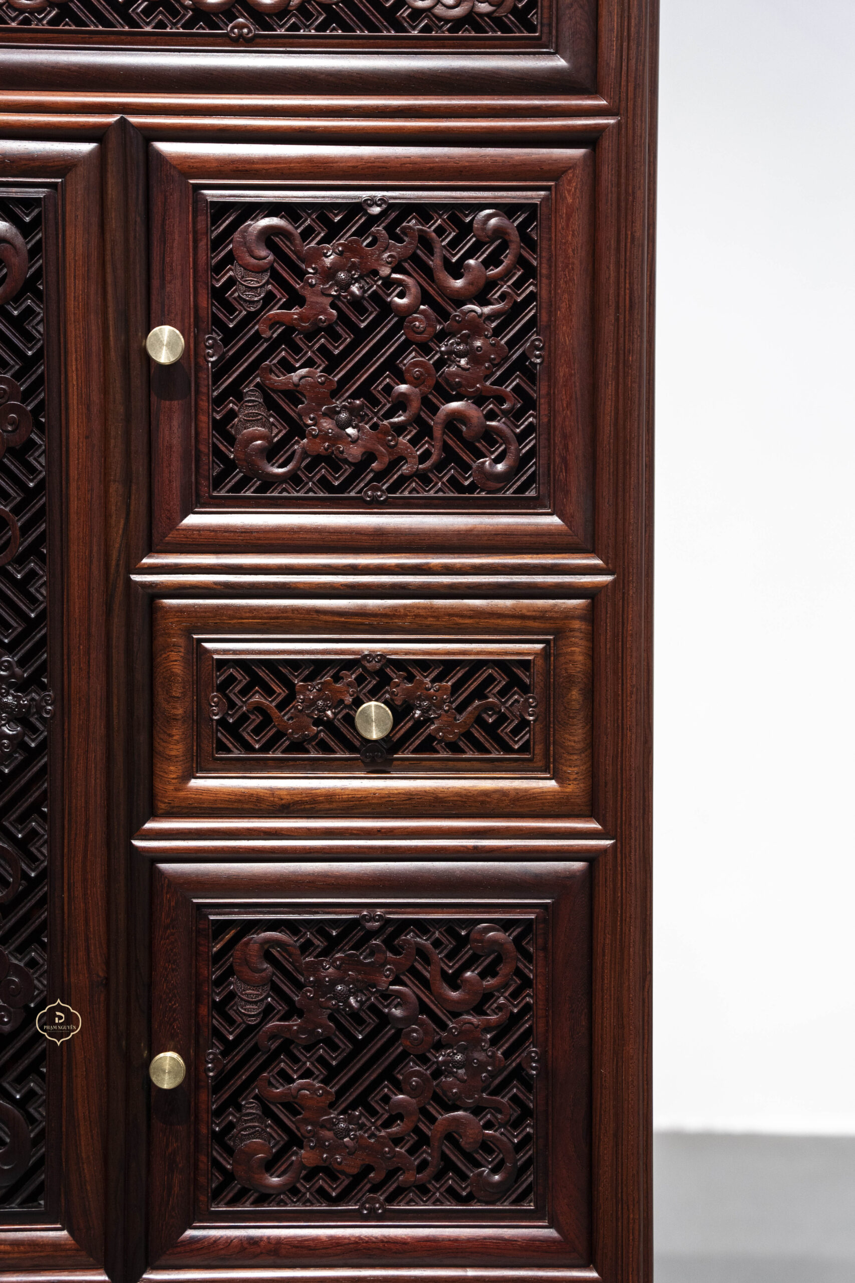 Tủ vạn phúc gỗ Cẩm