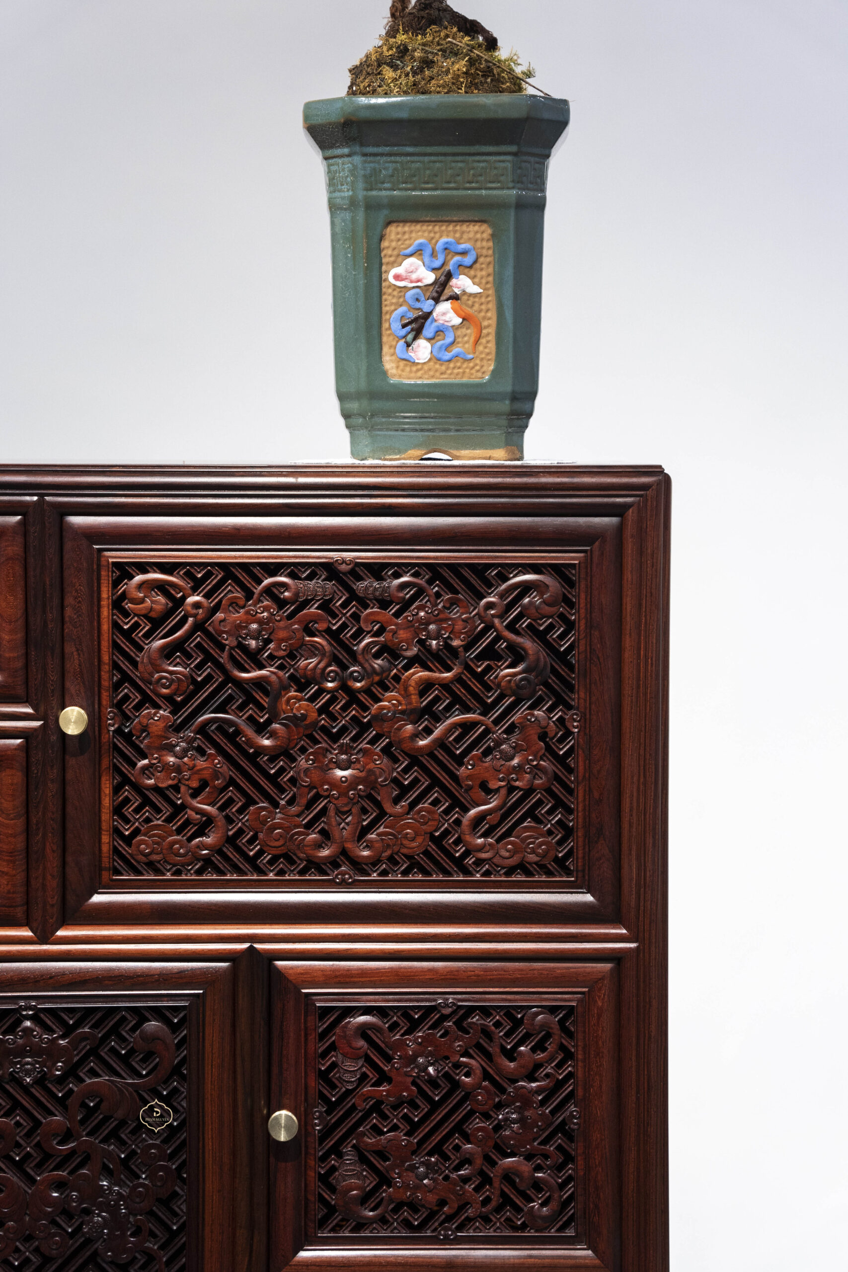 Tủ vạn phúc gỗ Cẩm