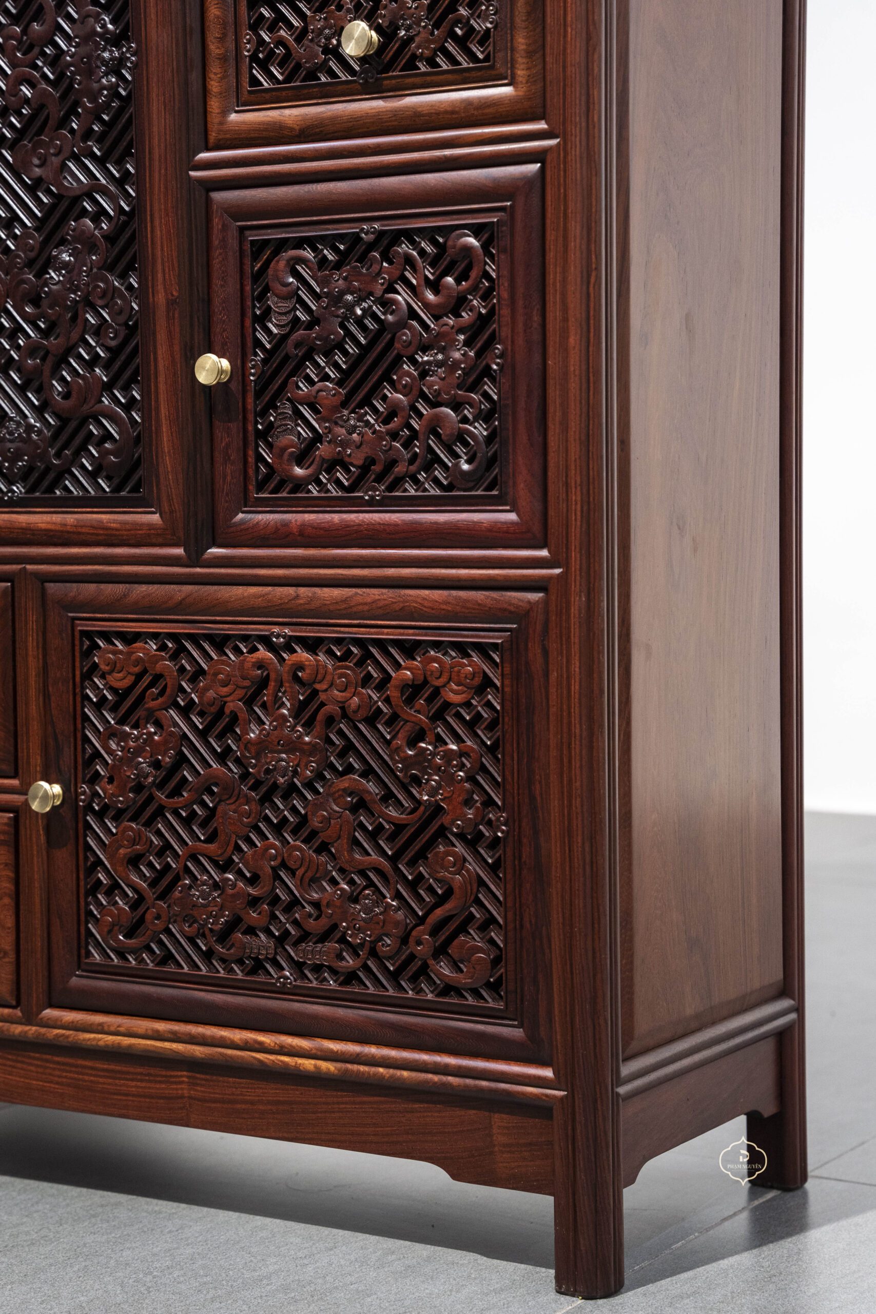 Tủ vạn phúc gỗ Cẩm