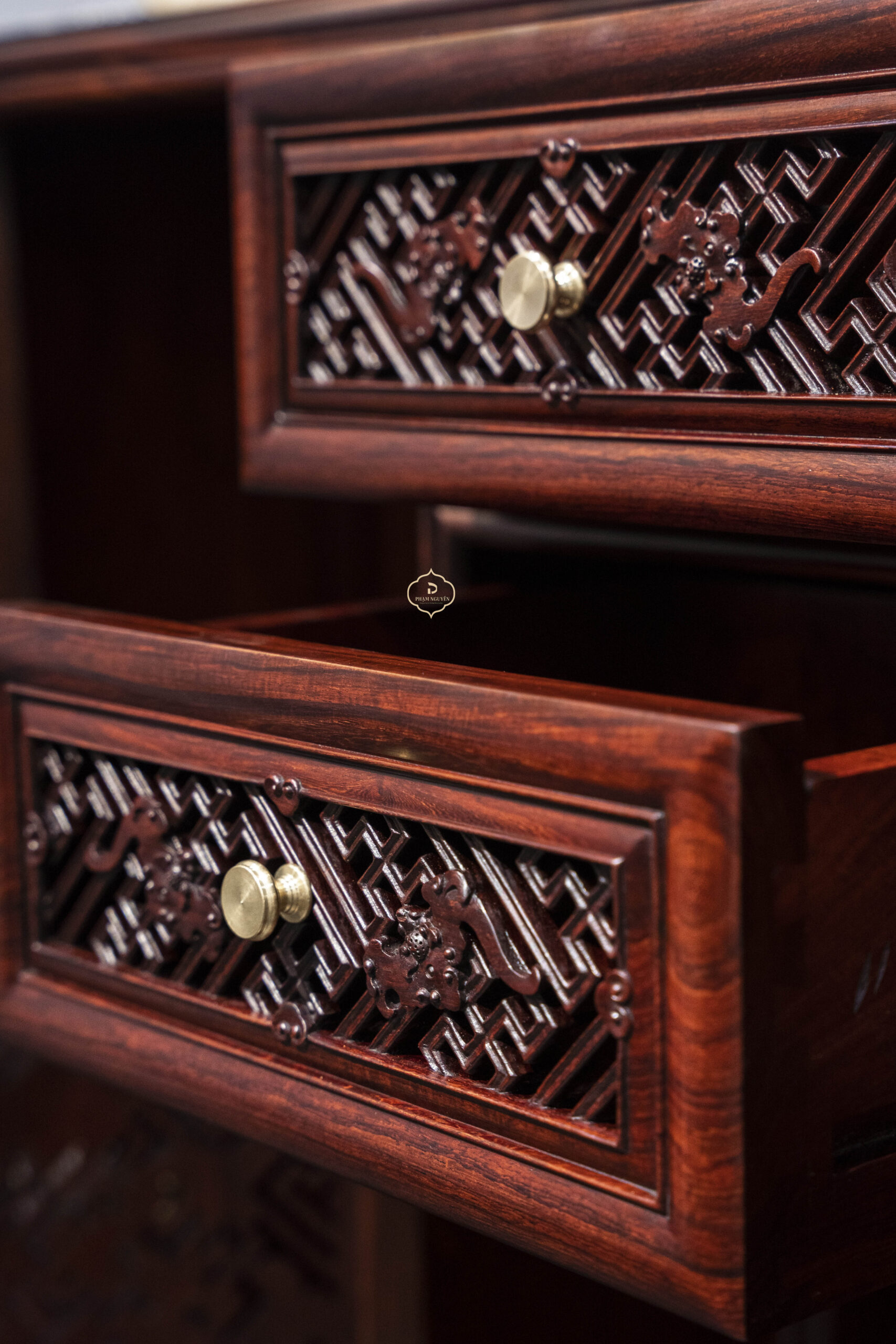 Tủ vạn phúc gỗ Cẩm