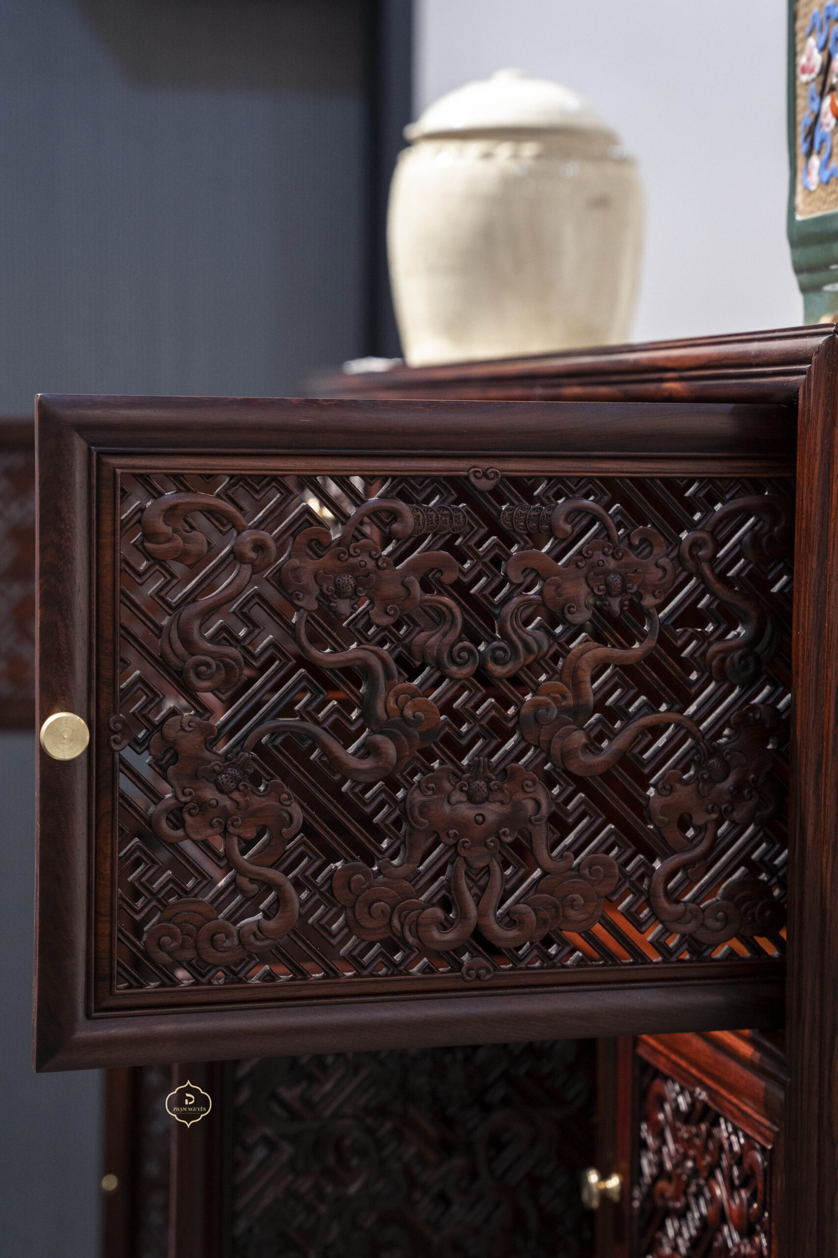 Tủ vạn phúc gỗ Cẩm