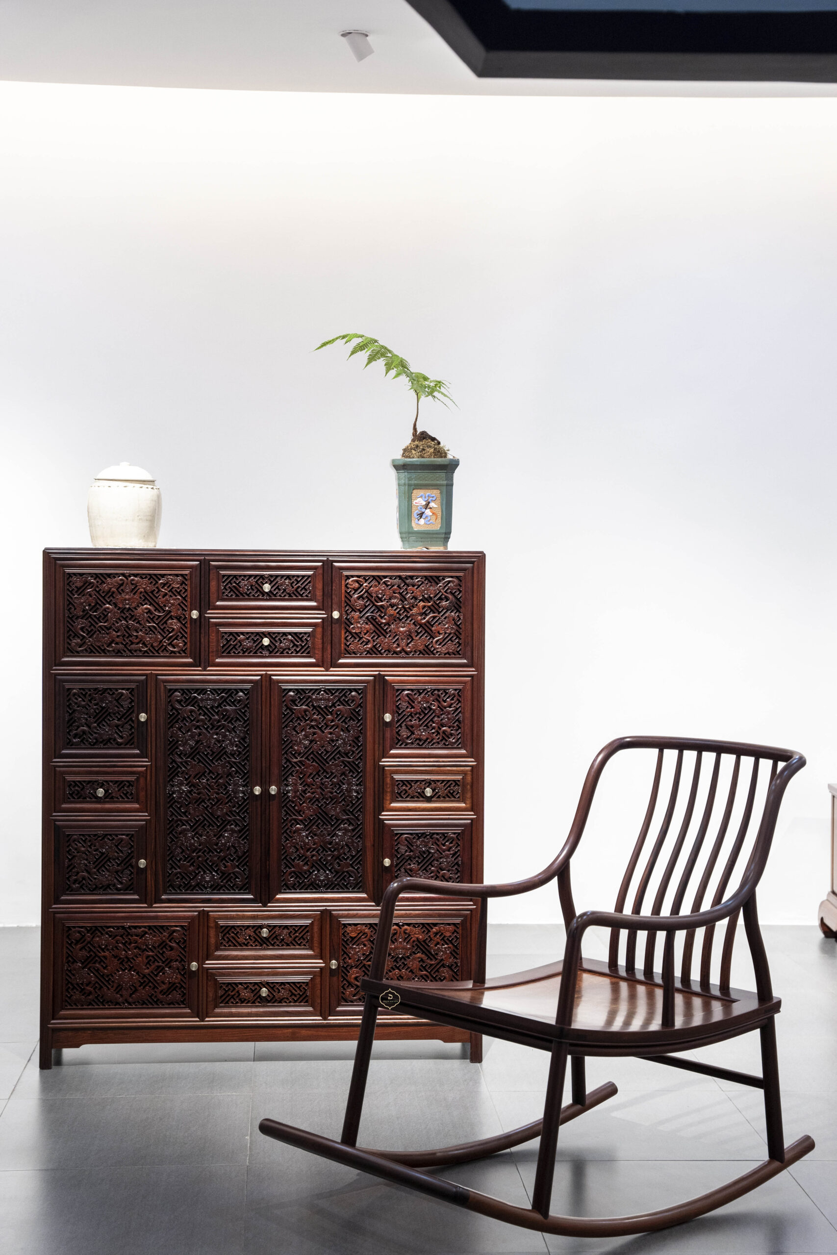 Tủ vạn phúc gỗ Cẩm