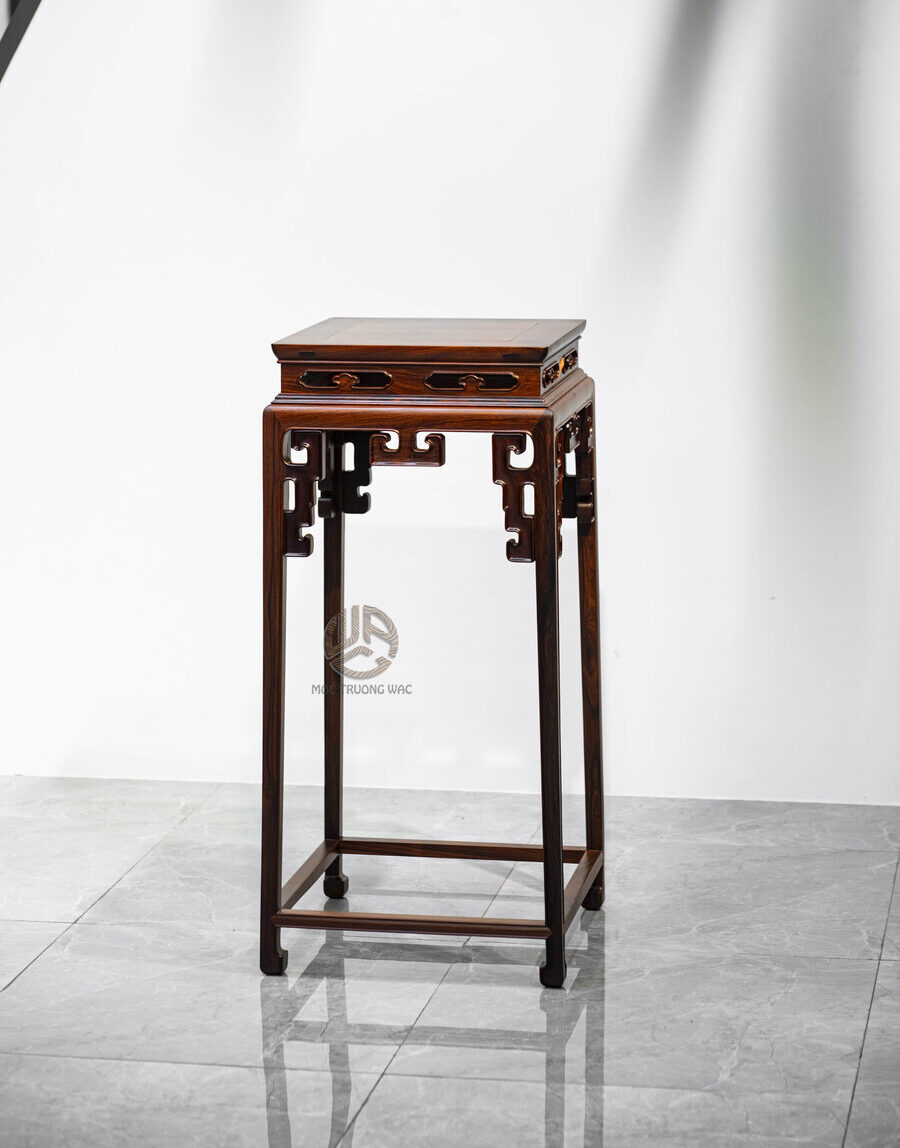 Đôn triện chân vuông gỗ Cẩm