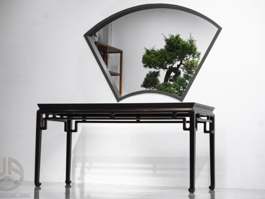 Bàn khung tử đàn mặt hương bông