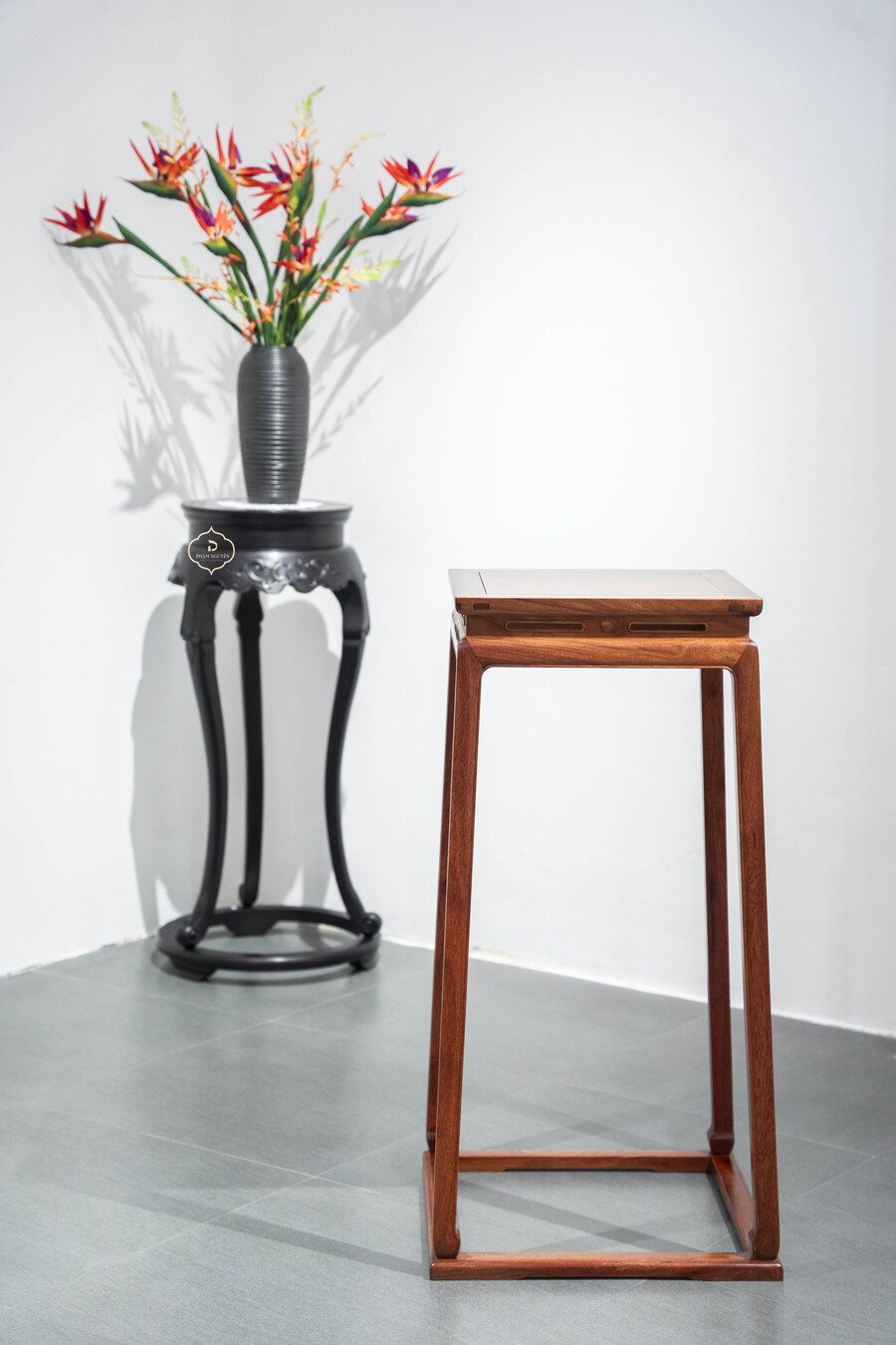 Đôn chữ A gỗ Hương Lào