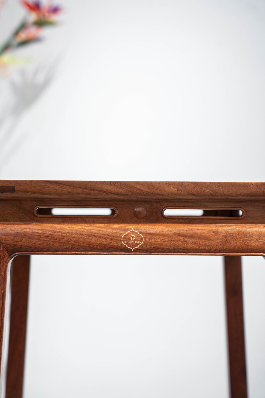 Đôn chữ A gỗ Hương Lào