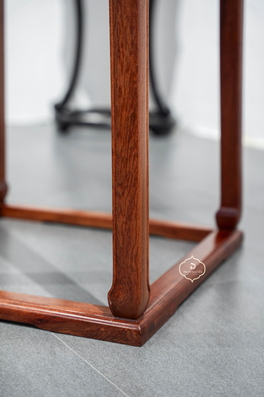 Đôn chữ A gỗ Hương Lào