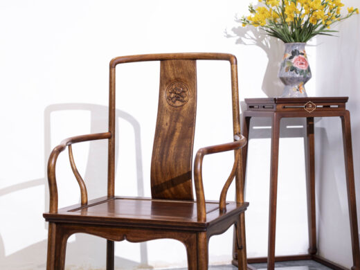 Ghế khách gỗ Gụ