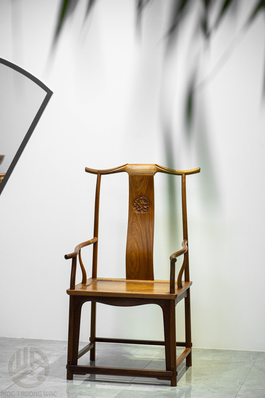 Ghế chủ gỗ Hương