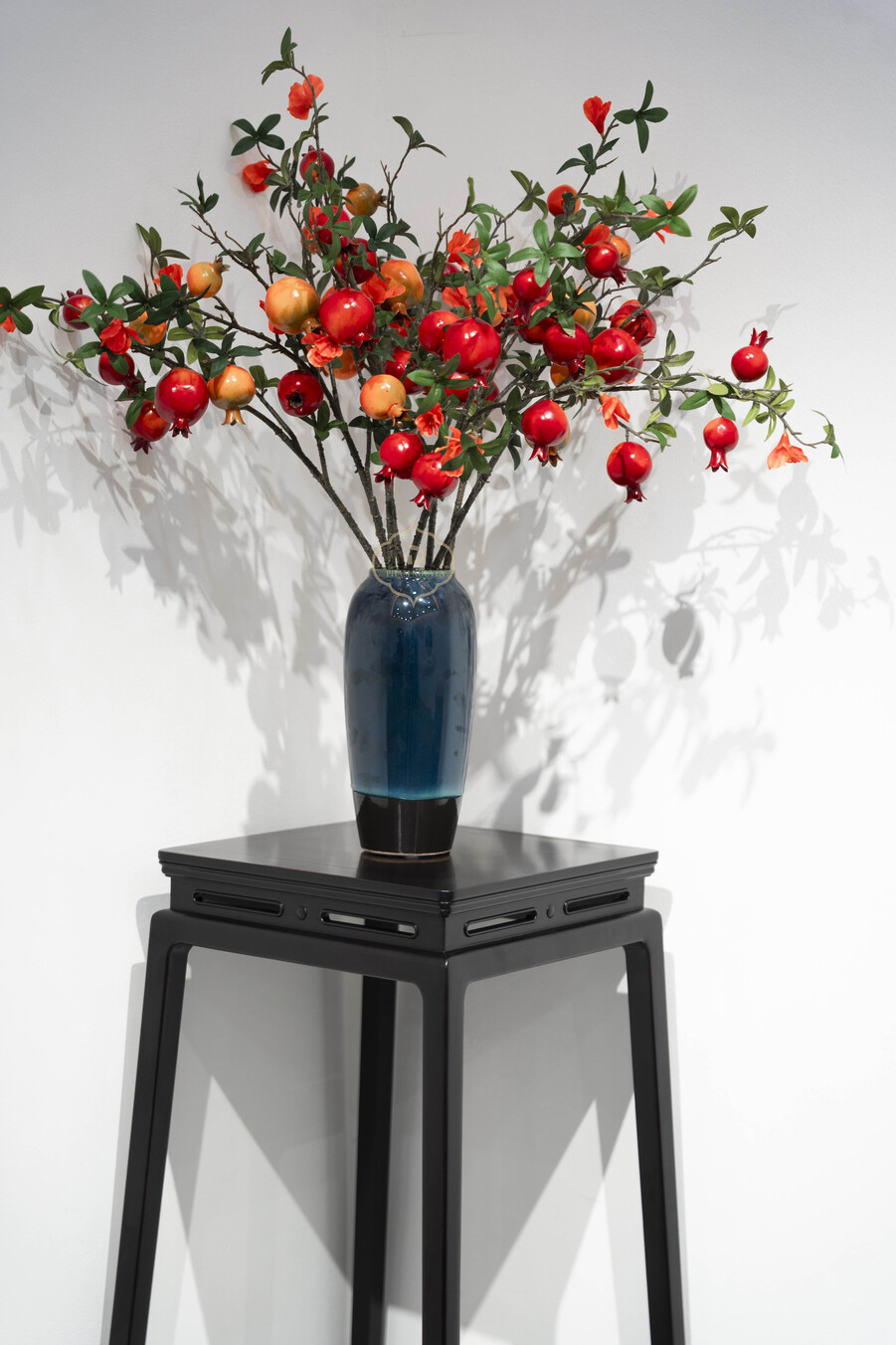 Đôn chữ A gỗ Gụ